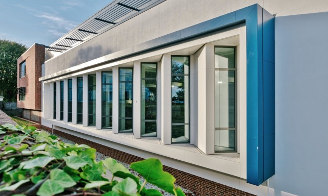 External DSCF0170 Custom